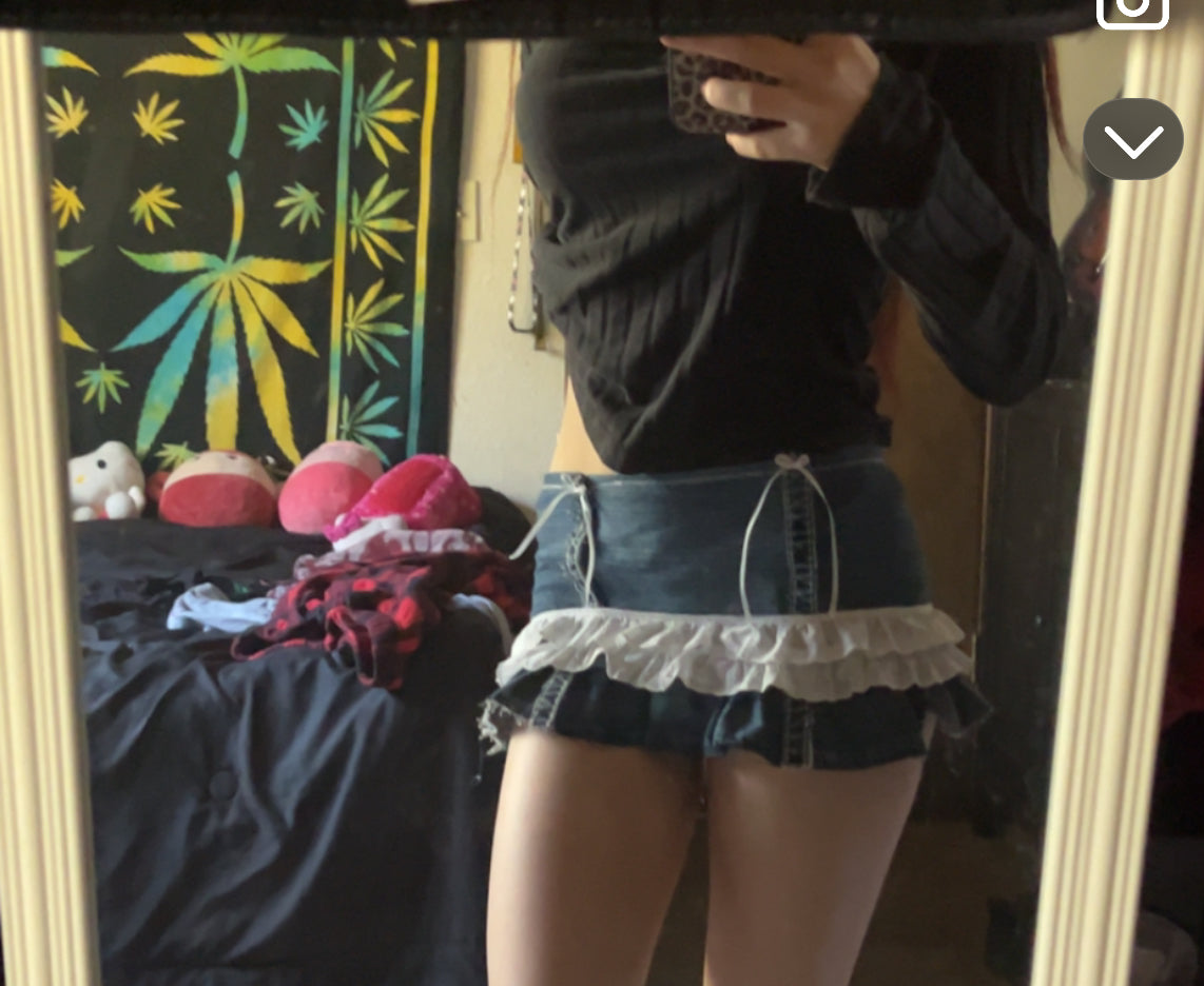 Vintage denim mini skirt lace